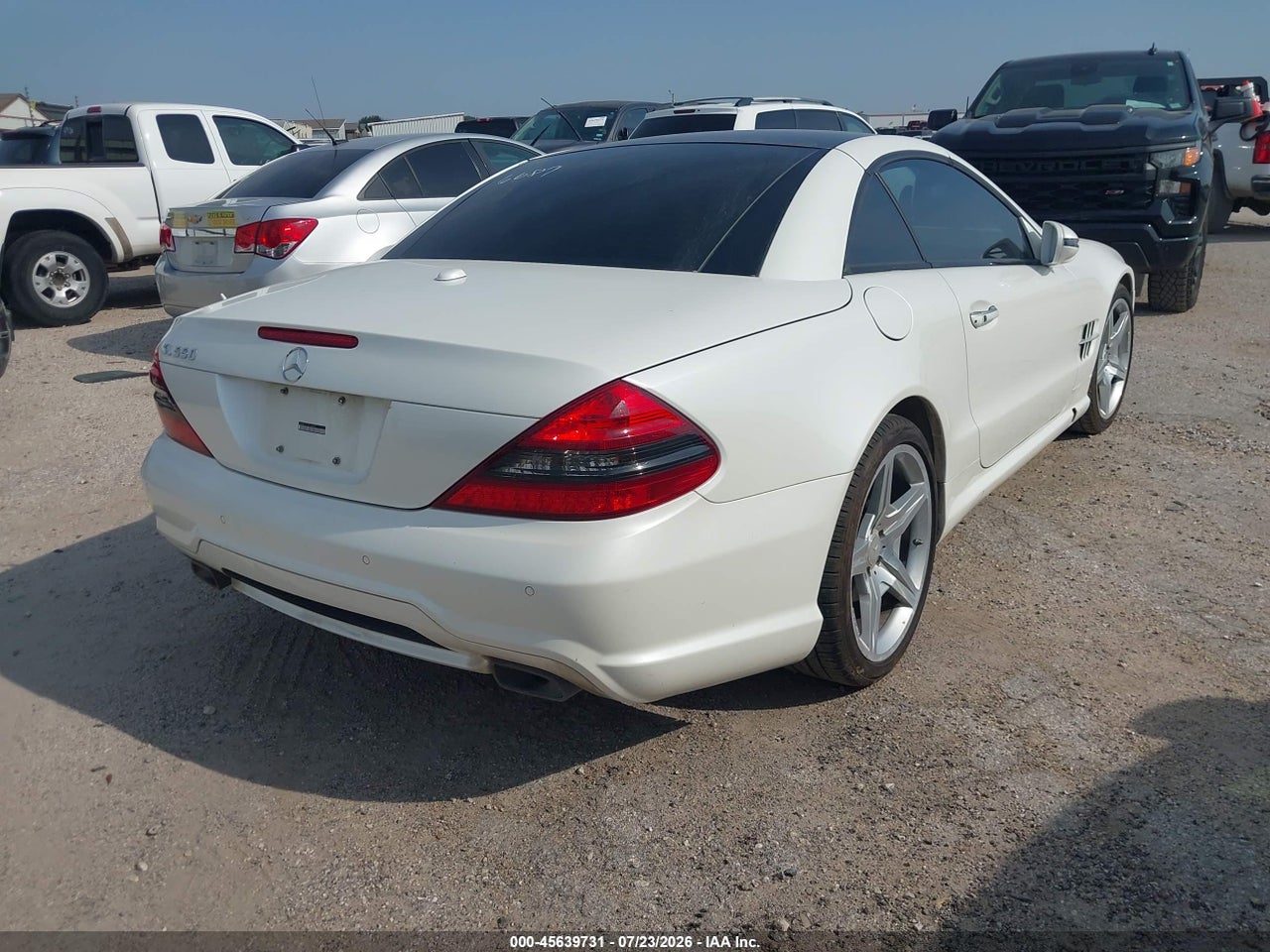 2009 MERCEDES-BENZ SL 550   · 4/11
