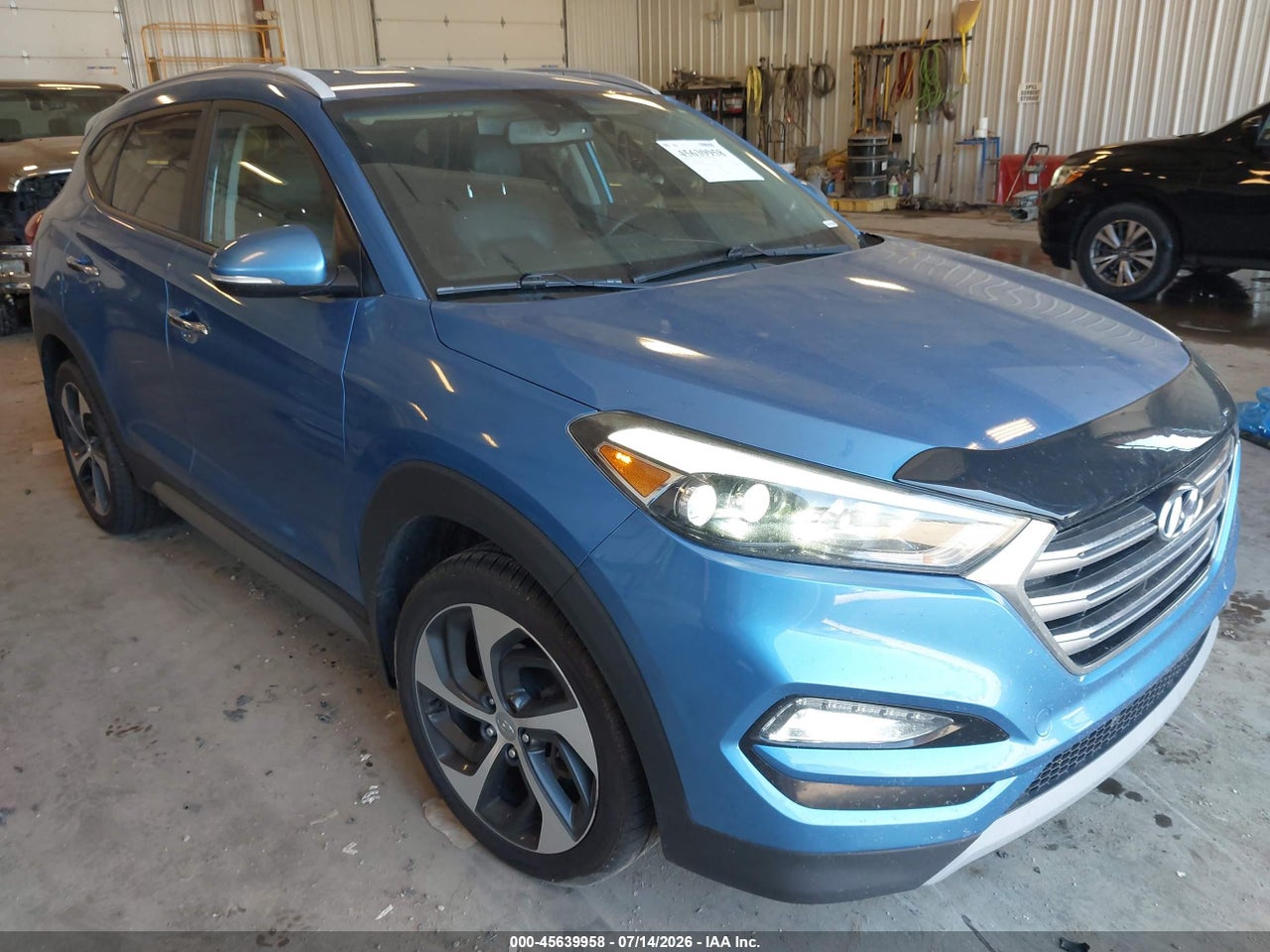 KM8J3CA24HU****** · 2017 HYUNDAI TUCSON LIMITED