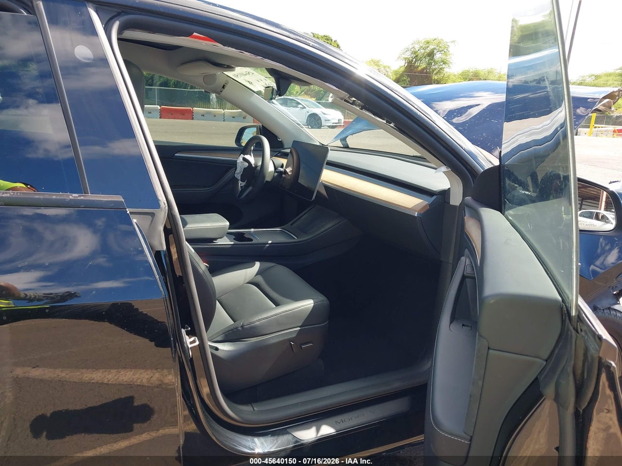 2024 TESLA MODEL Y LONG RANGE SINGLE MOTOR REAR-WHEEL DRIVE/RWD · 5/10