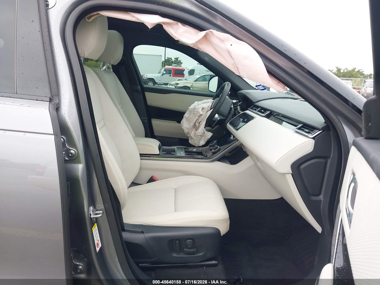 2020 LAND ROVER RANGE ROVER VELAR P250 R-DYNAMIC S · 5/11