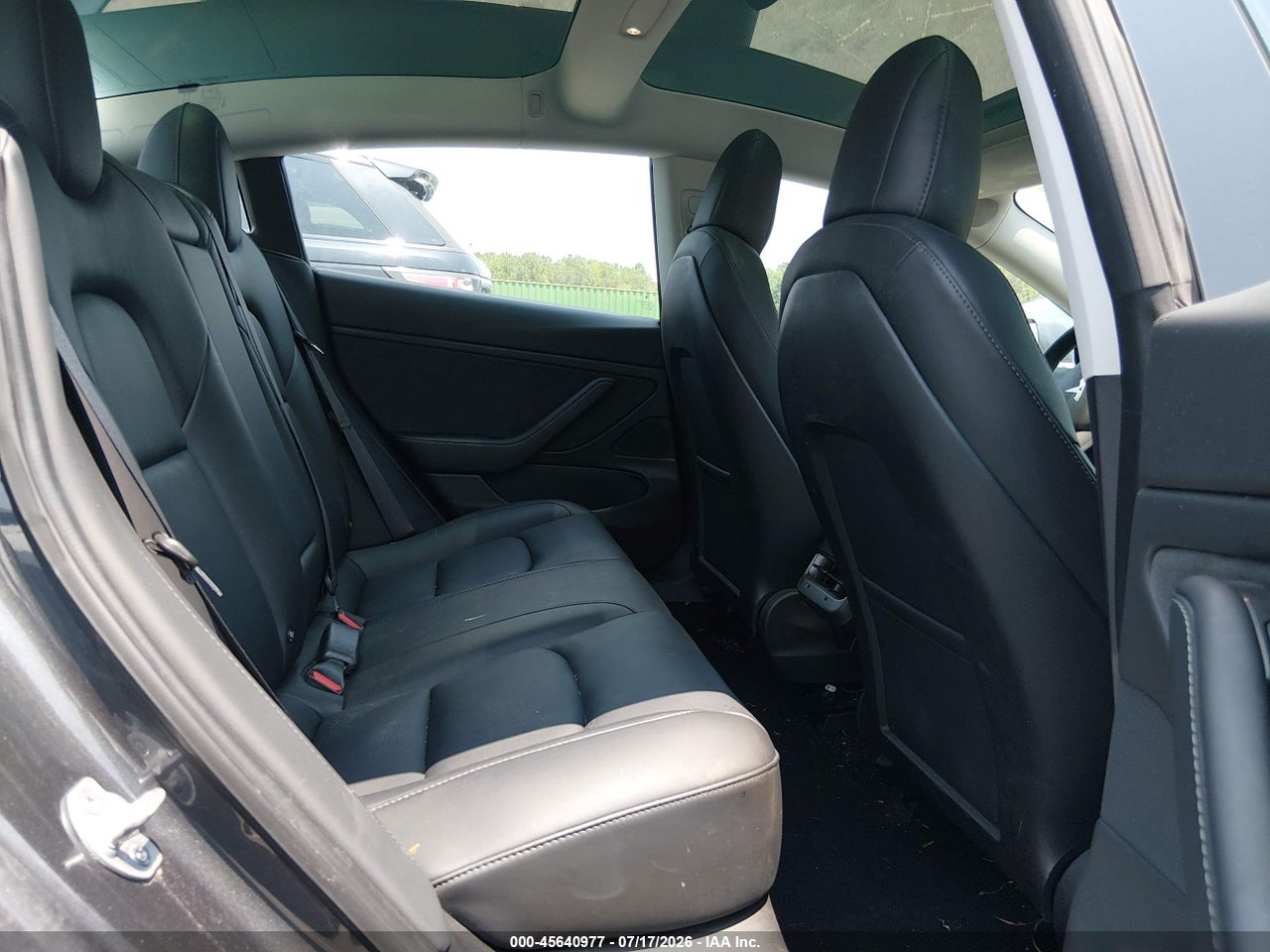 5YJ3E1EB2JF****** · 2018 TESLA MODEL 3 LONG RANGE/PERFORMANCE · 8/11