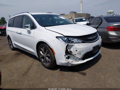 2C4RC1GG7KR****** · 2019 CHRYSLER PACIFICA LIMITED