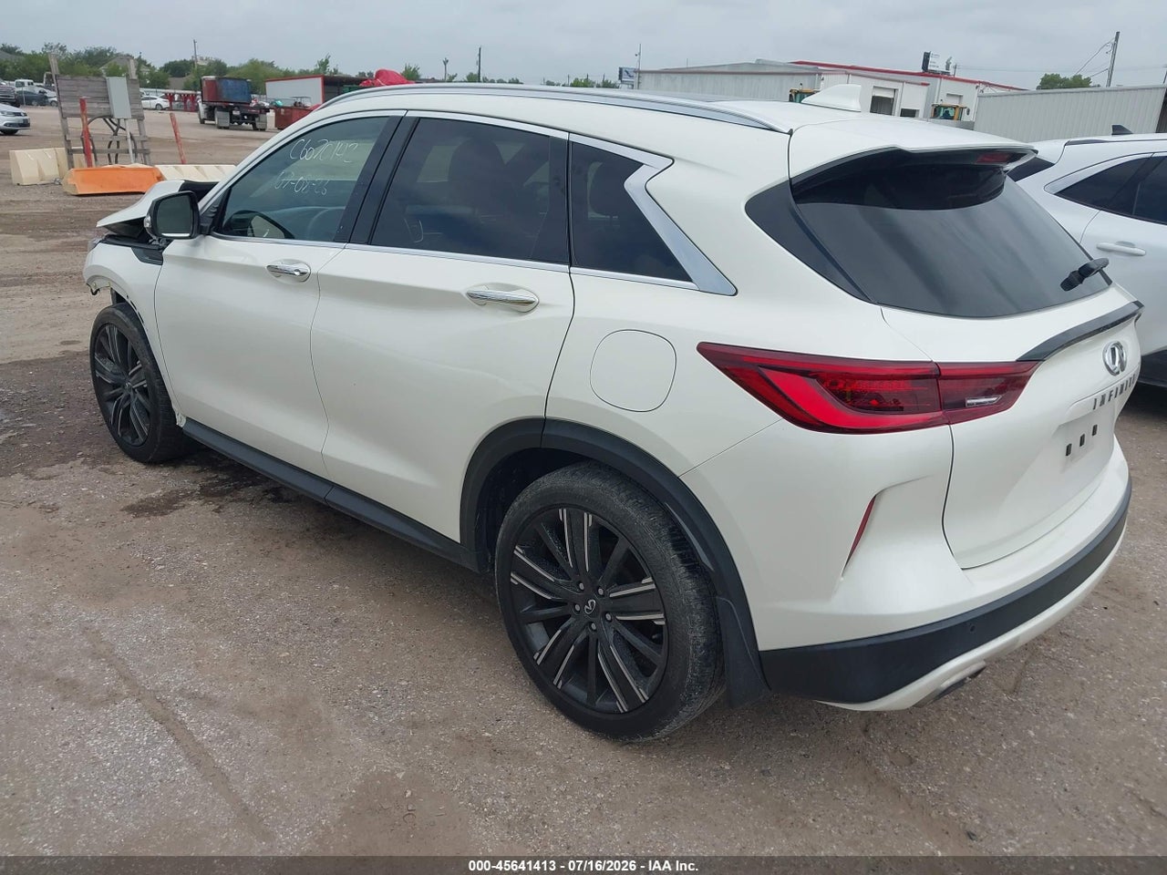 2022 INFINITI QX50 LUXE · 3/11