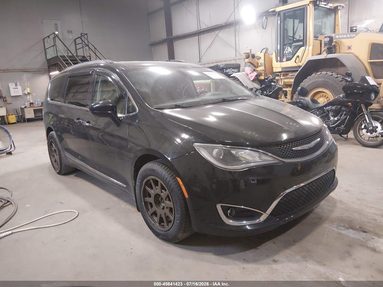 2C4RC1BG3HR****** · 2017 CHRYSLER PACIFICA TOURING-L