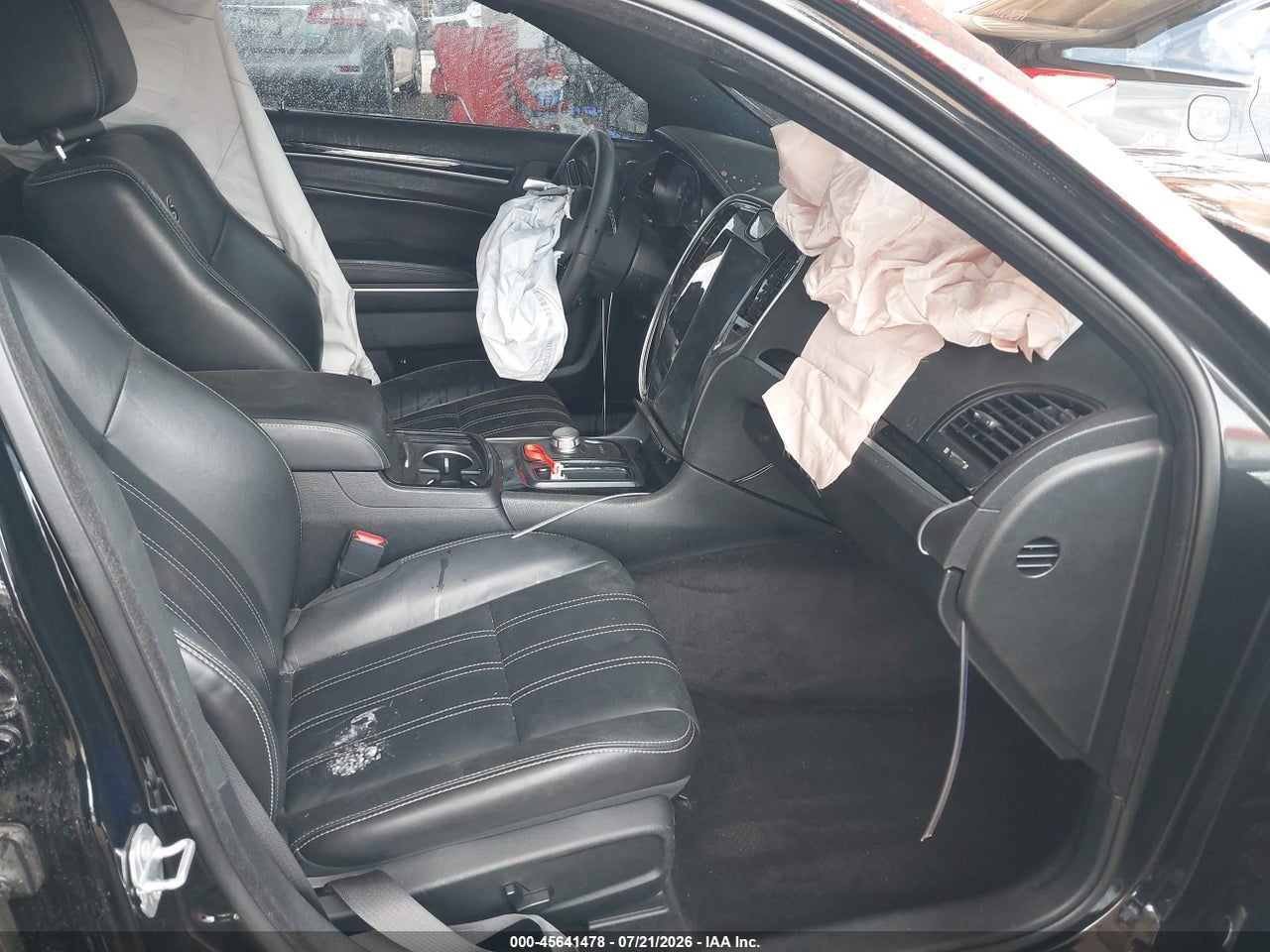 2018 CHRYSLER 300 300S · 5/11