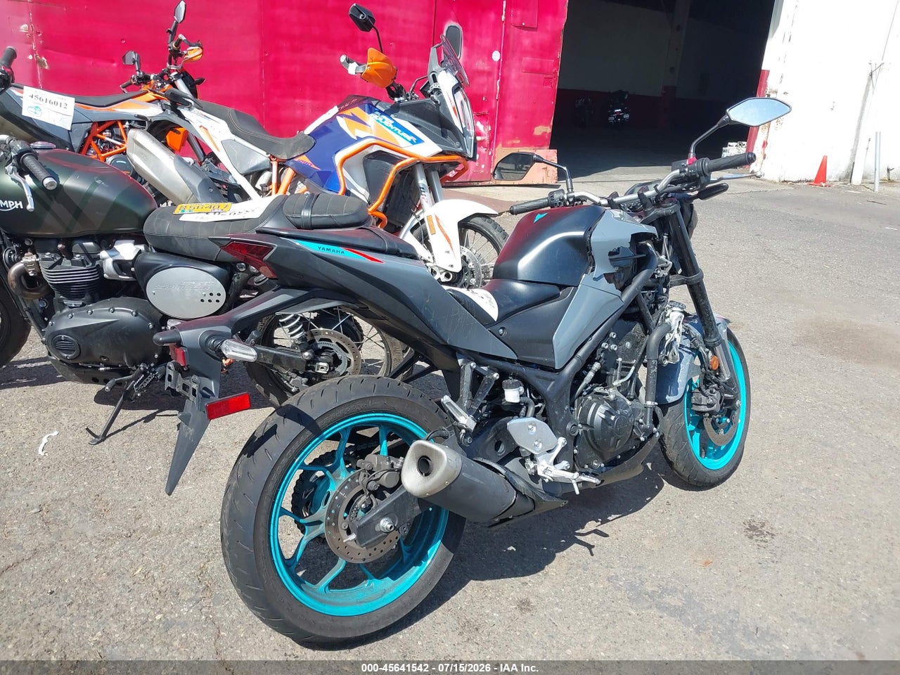 2023 YAMAHA MT-03 · 4/11