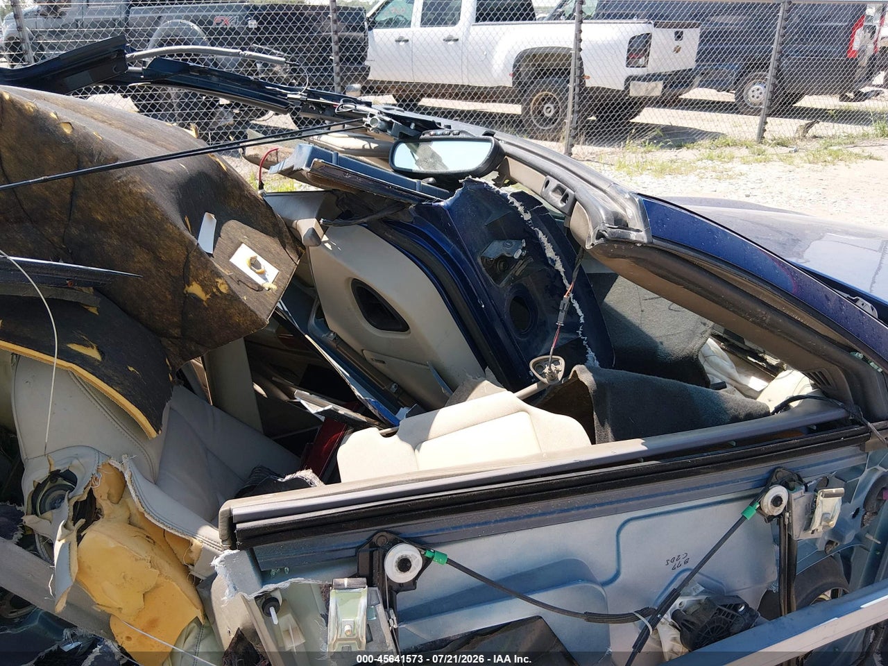 2005 CADILLAC XLR   · 5/10
