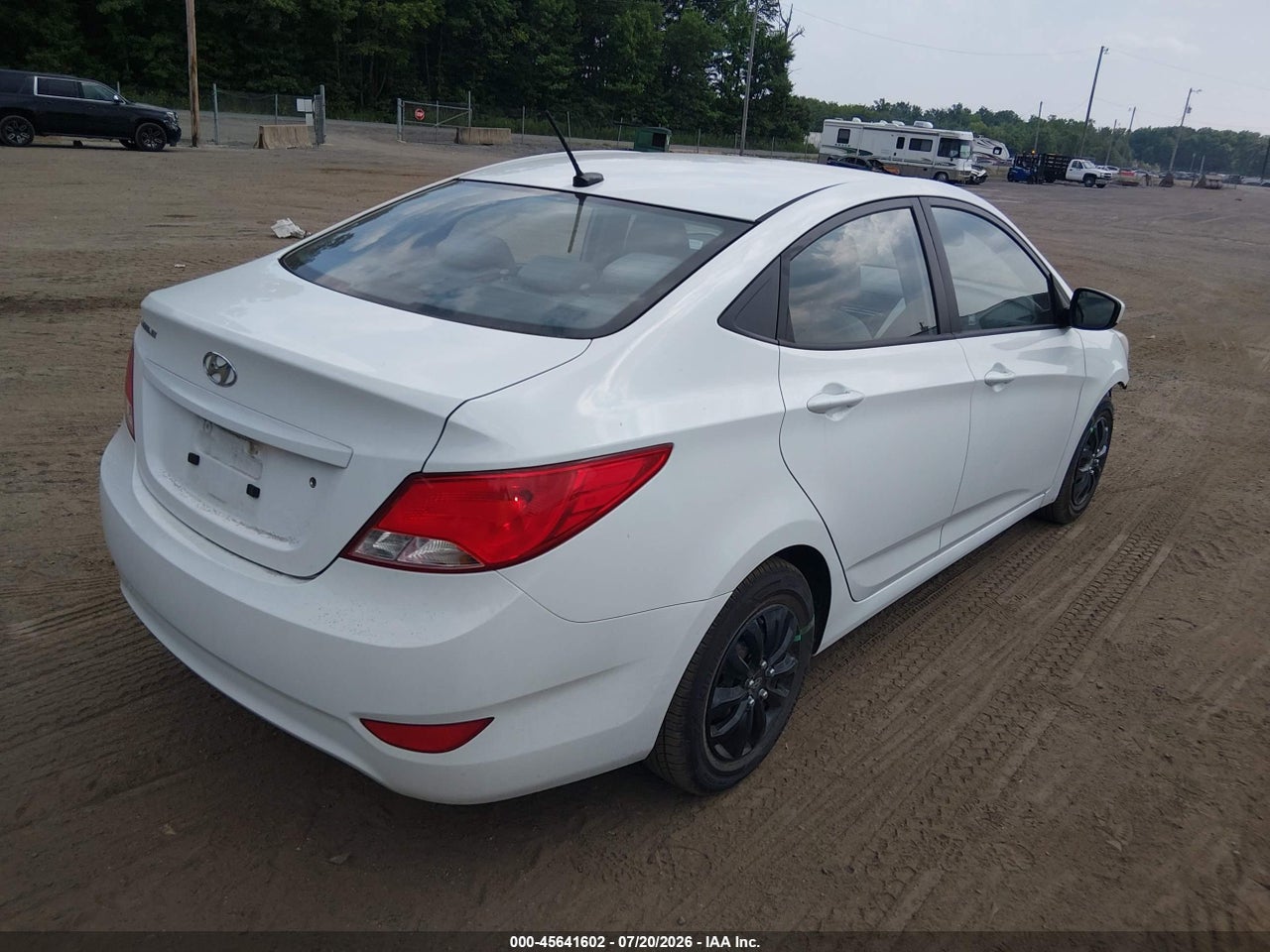 2016 HYUNDAI ACCENT SE · 4/11