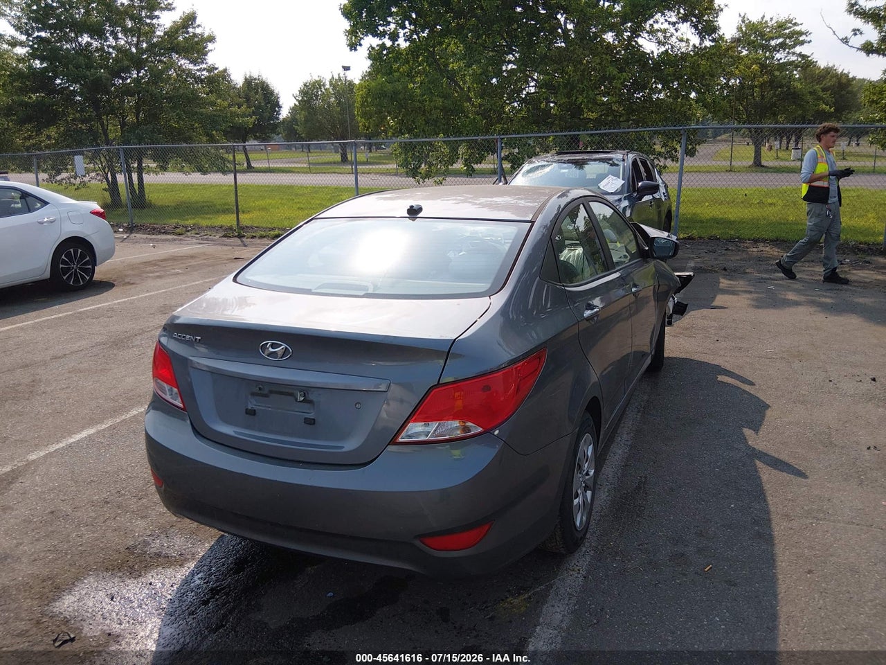 2017 HYUNDAI ACCENT SE · 4/11