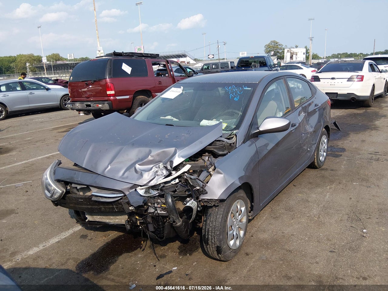 2017 HYUNDAI ACCENT SE · 2/11