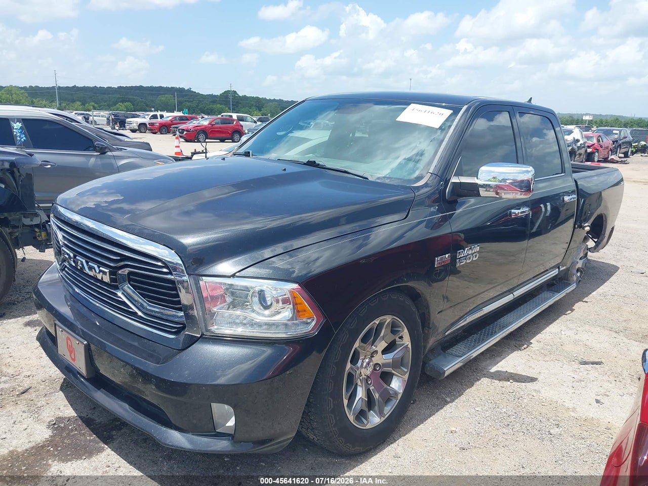 2017 RAM 1500 LIMITED  4X4 5'7 BOX · 2/10