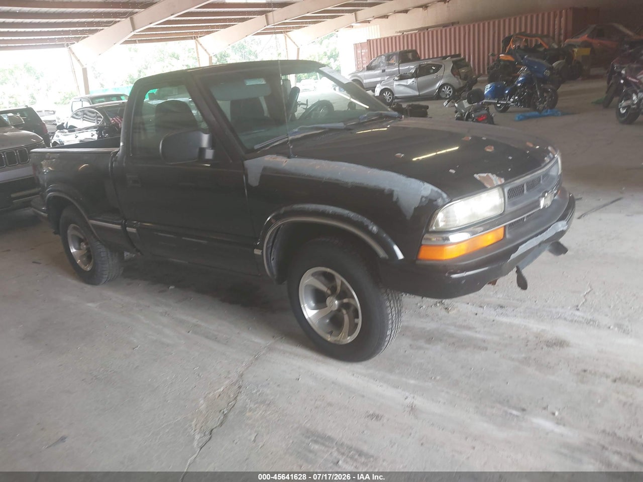 1GCCS1446Y8****** · 2000 CHEVROLET S-10 LS