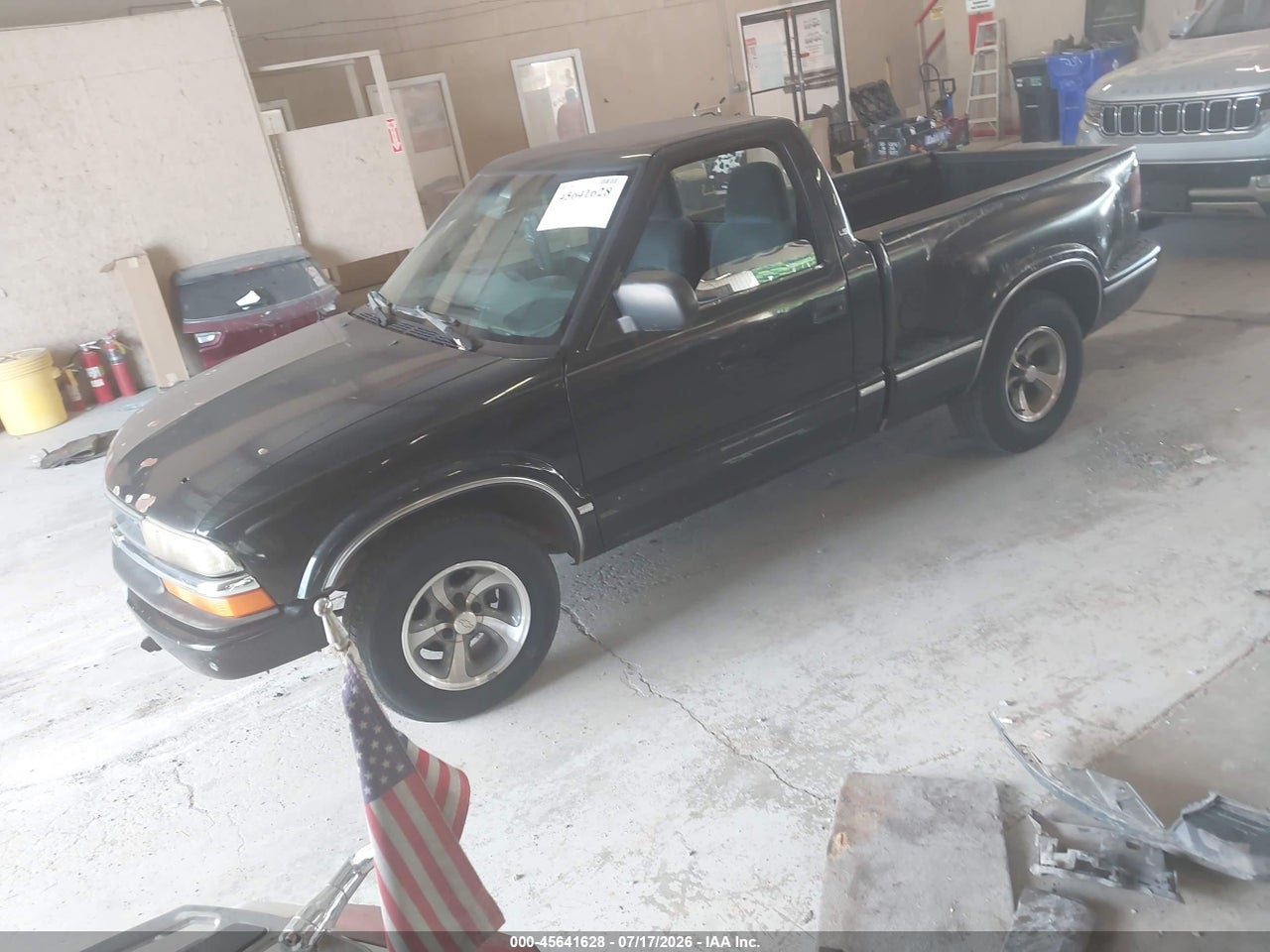 2000 CHEVROLET S-10 LS · 2/11