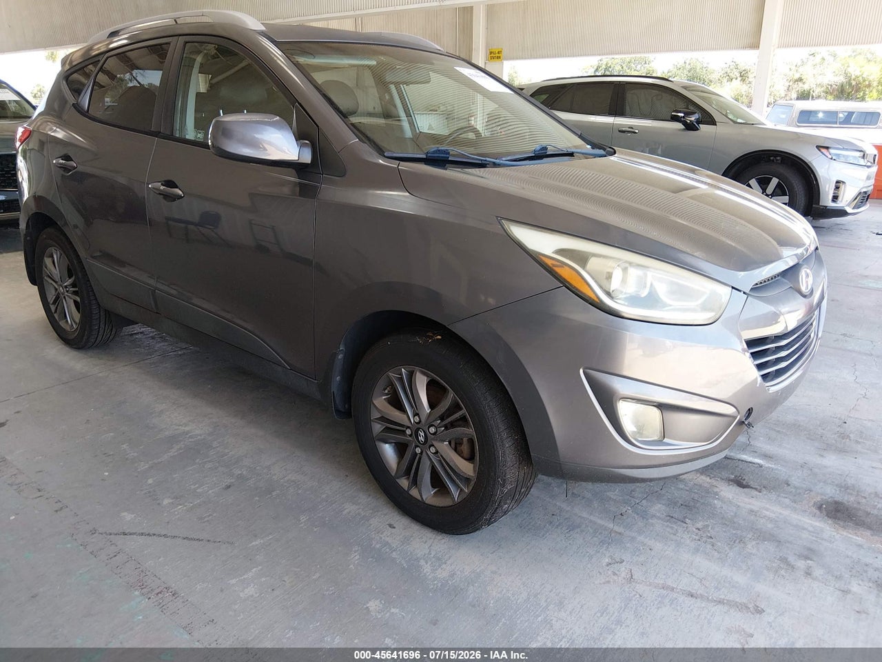 KM8JU3AGXEU****** · 2014 HYUNDAI TUCSON SE