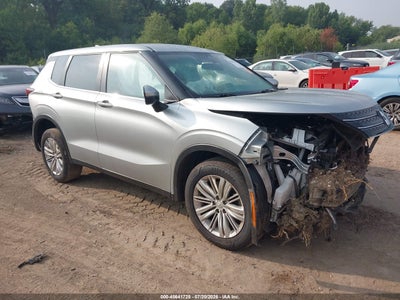 JA4J3TA87PZ****** · 2023 MITSUBISHI OUTLANDER ES 2.5 2WD