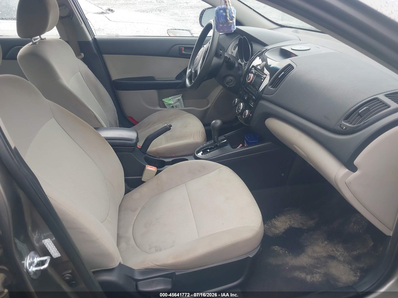 2010 KIA FORTE EX · 5/11