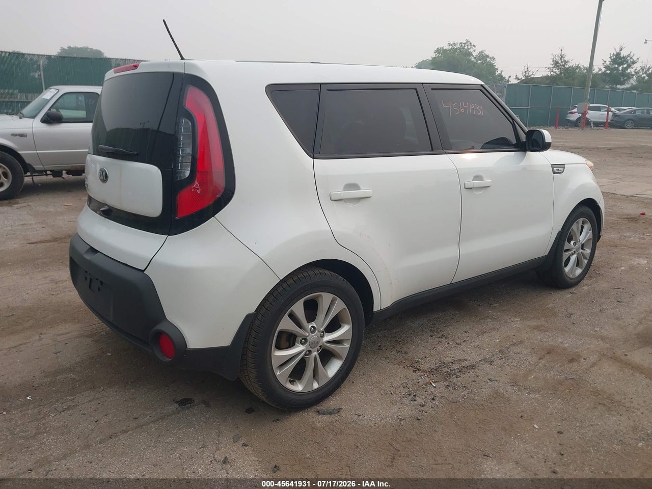 2015 KIA SOUL + · 4/11
