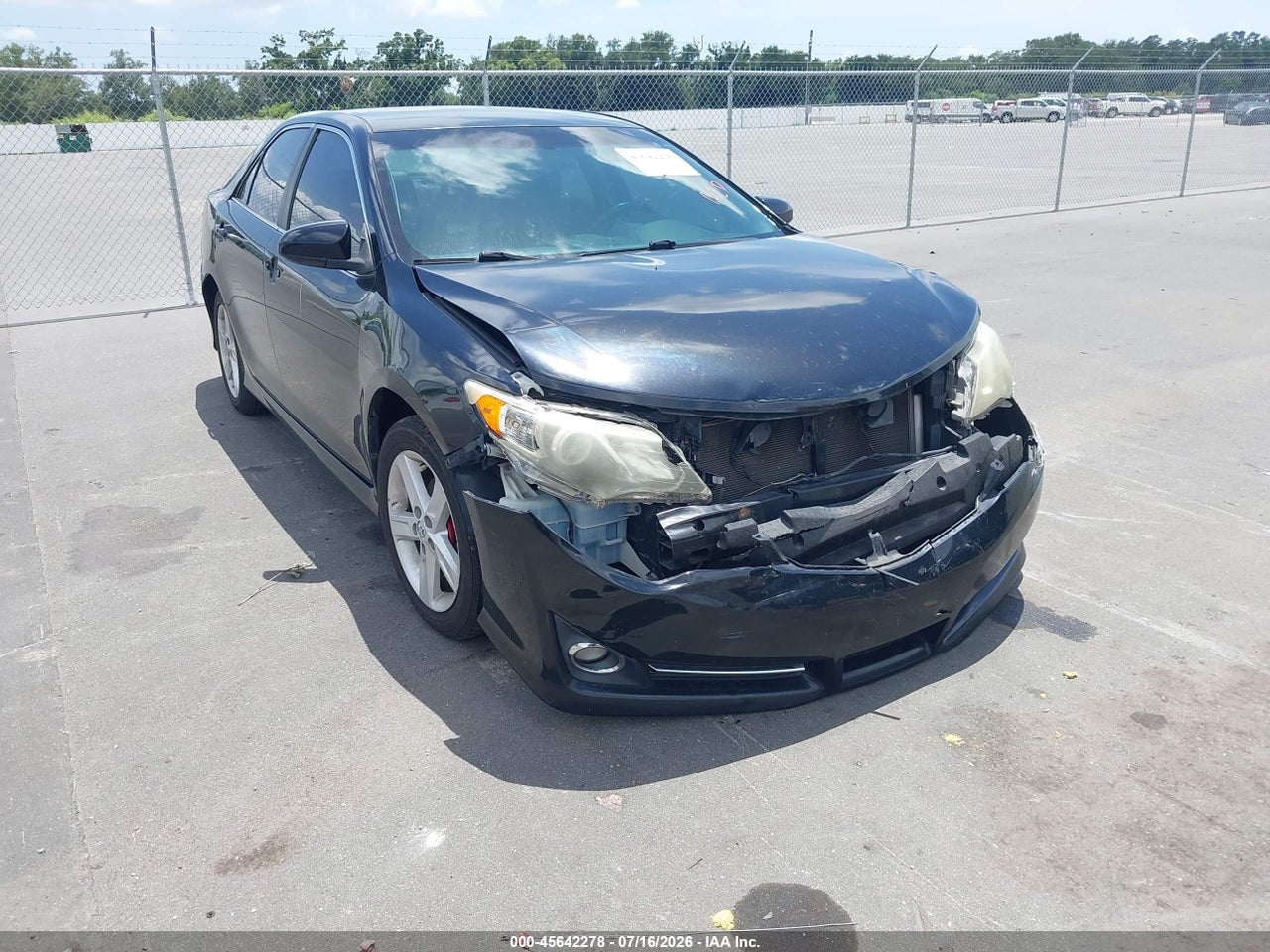 4T1BF1FK3DU****** · 2013 TOYOTA CAMRY SE