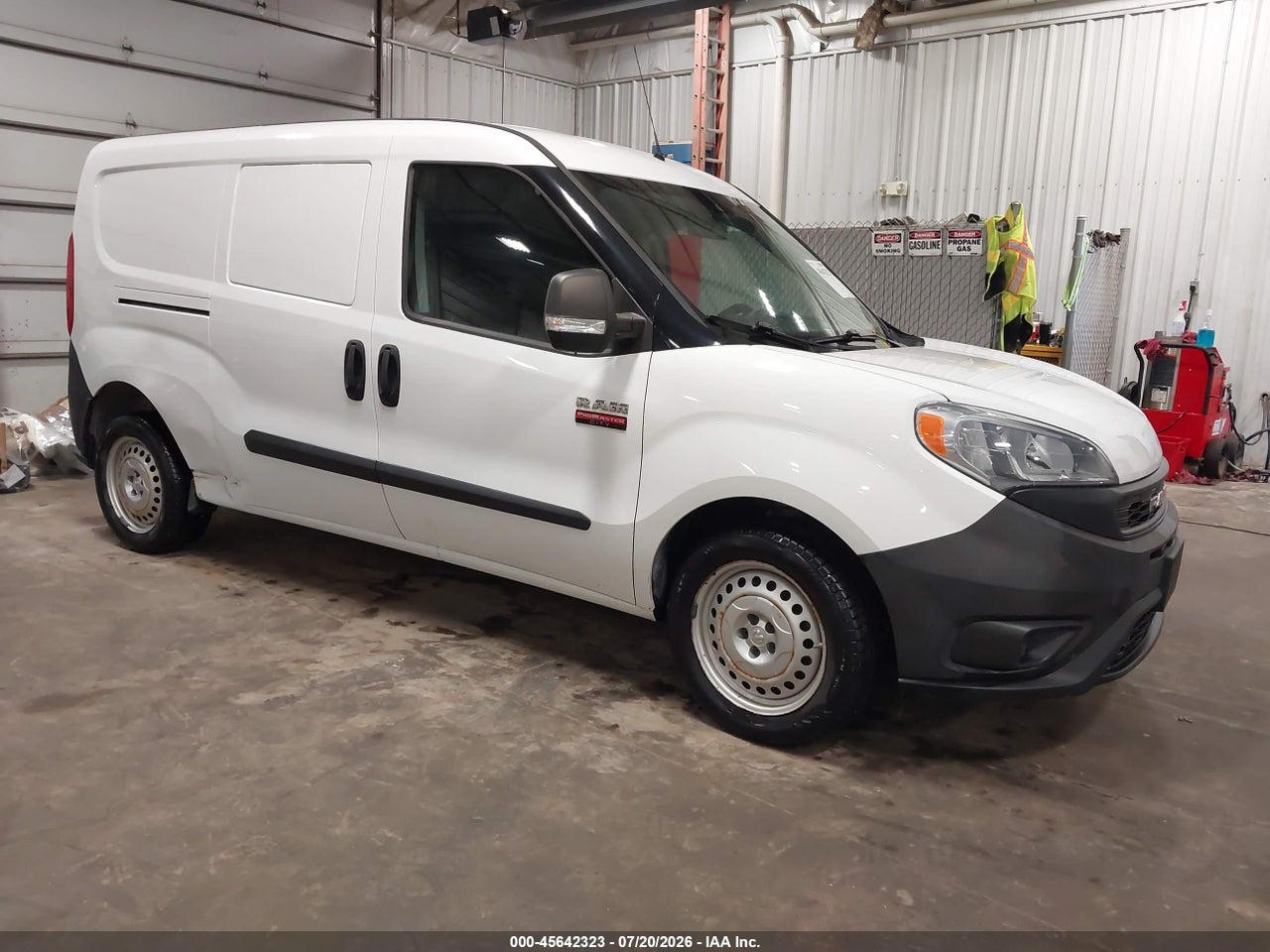 ZFBHRFAB7K6****** · 2019 RAM PROMASTER CITY TRADESMAN