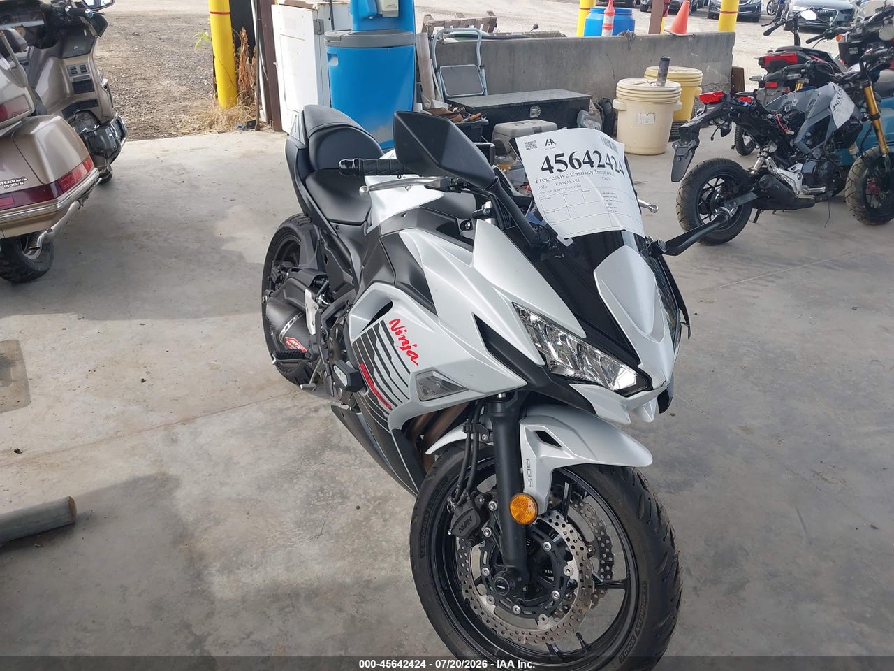 ML5EXEP11TD****** · 2026 KAWASAKI EX650 P