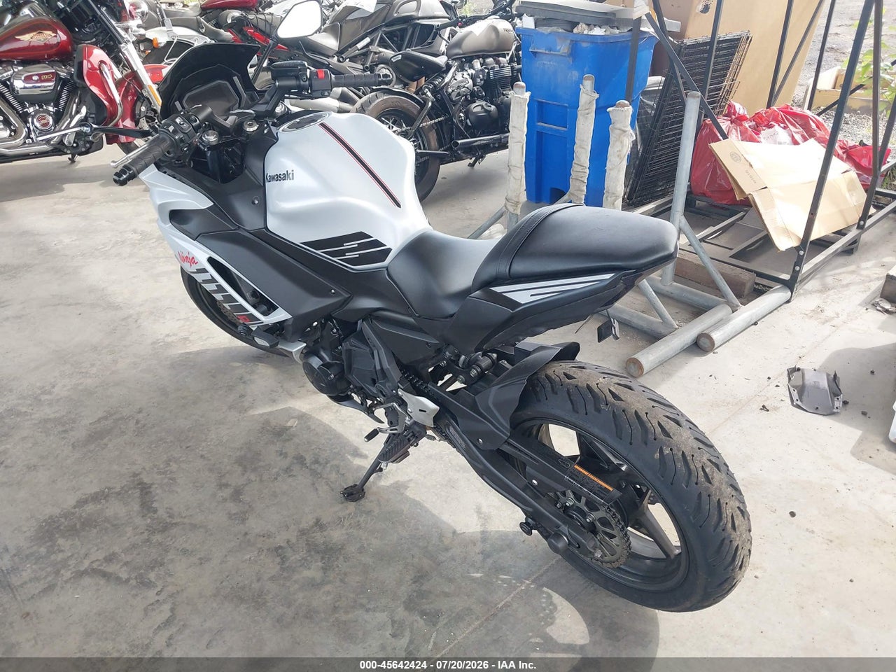 2026 KAWASAKI EX650 P · 3/11