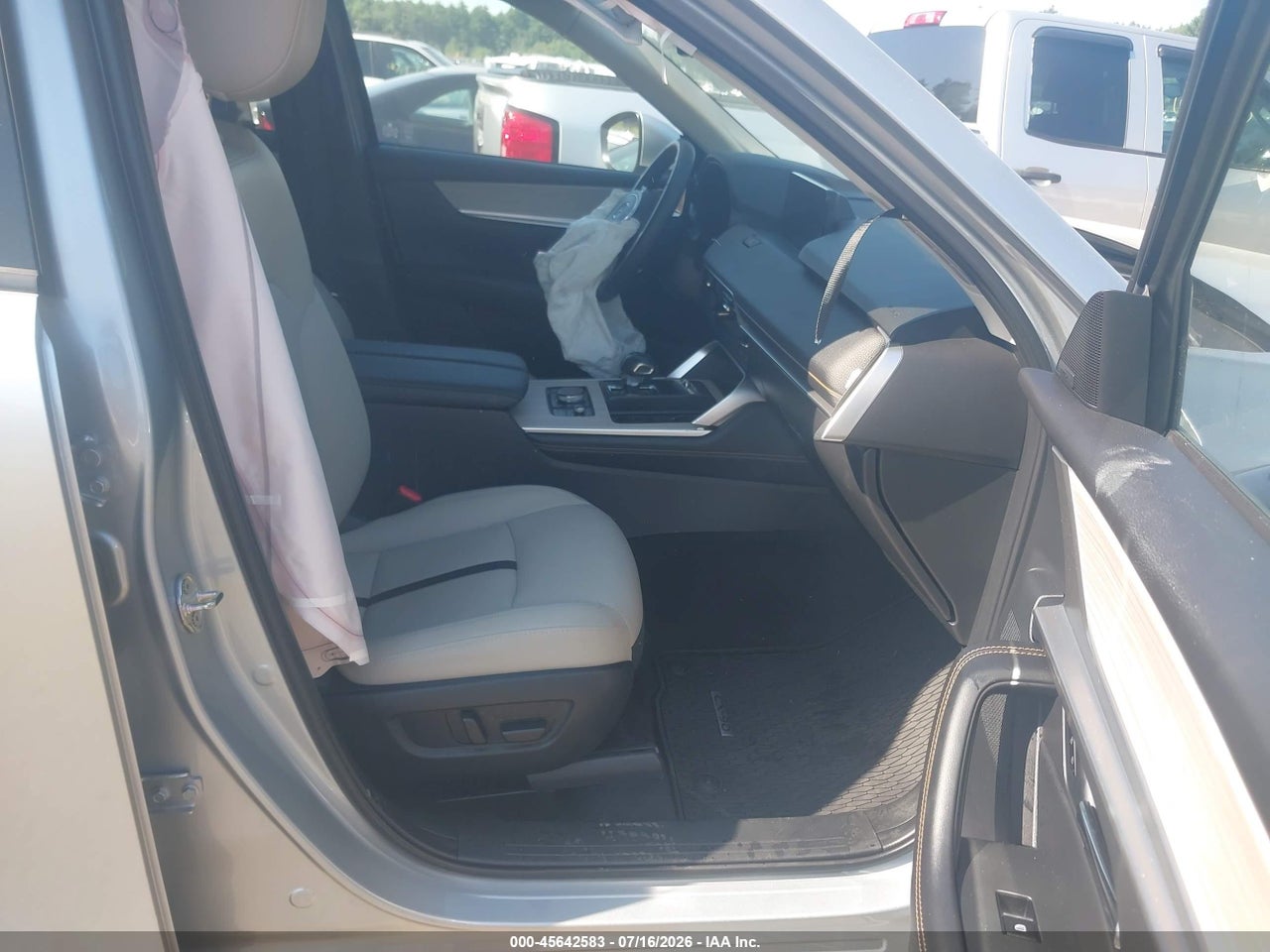 2024 MAZDA CX-90 PHEV PREMIUM · 5/10
