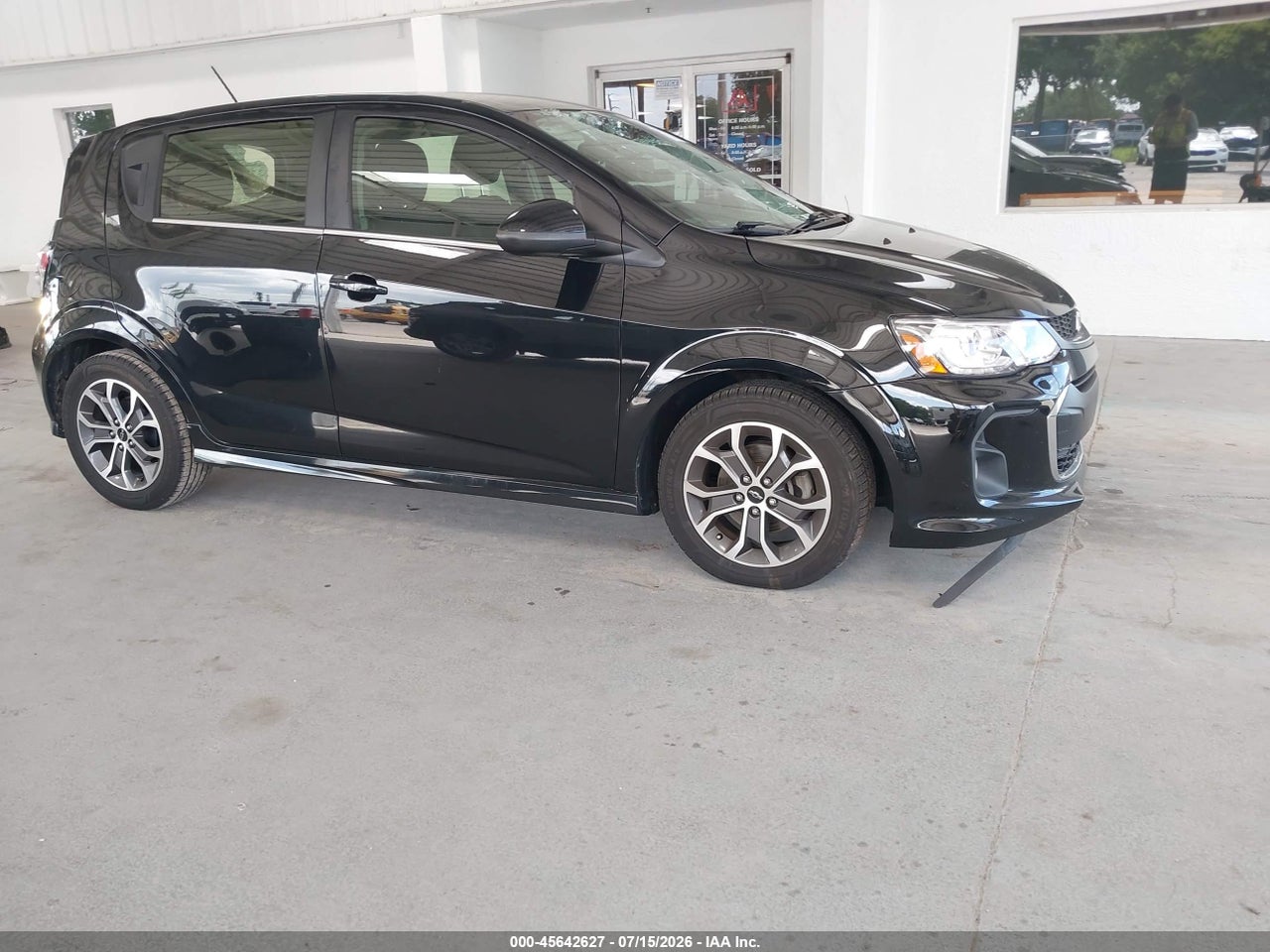 1G1JD6SBXK4****** · 2019 CHEVROLET SONIC LT AUTO