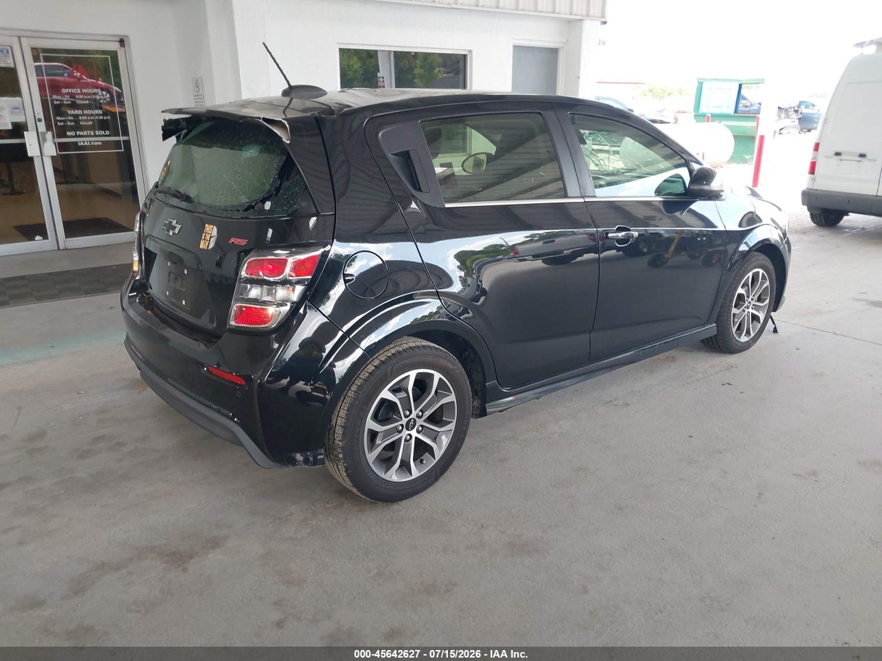 2019 CHEVROLET SONIC LT AUTO · 4/11
