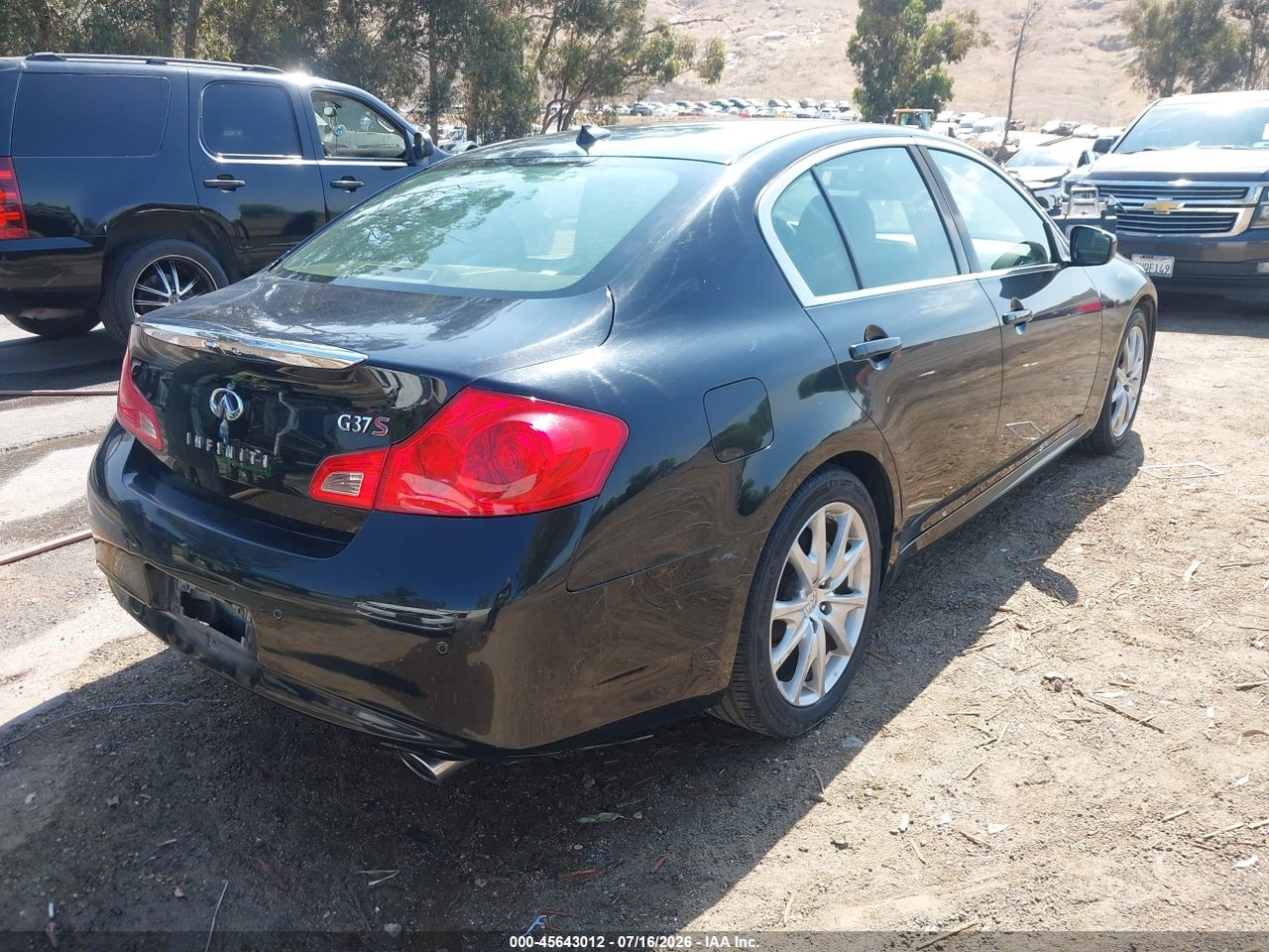 2012 INFINITI G37 JOURNEY · 4/11