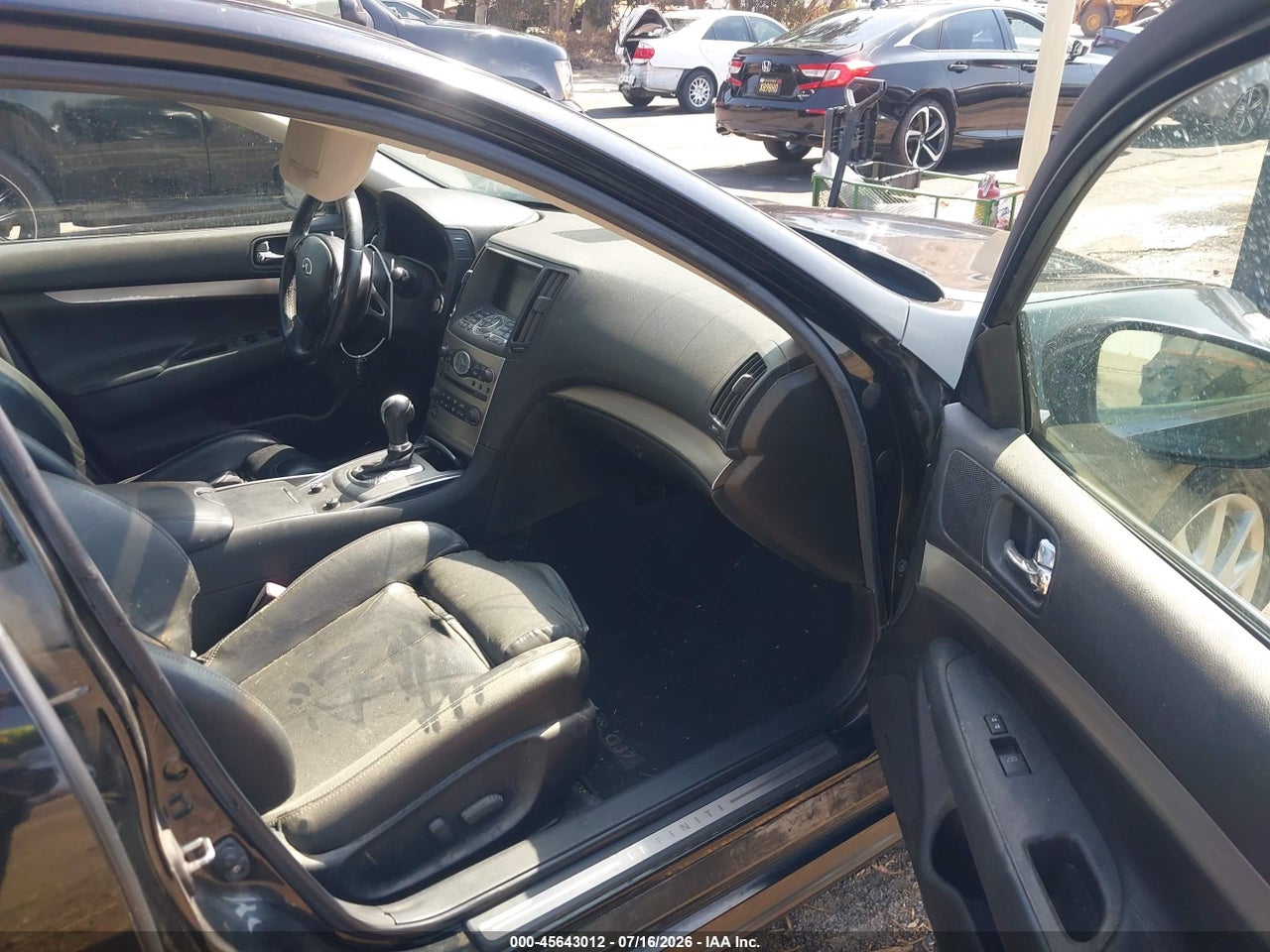 2012 INFINITI G37 JOURNEY · 5/11