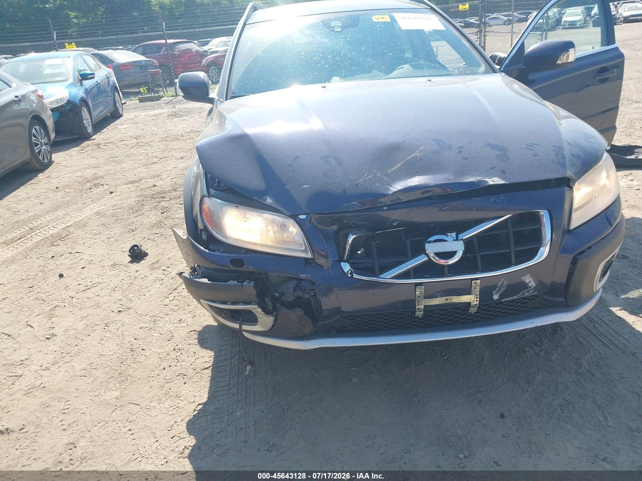 2013 VOLVO XC70 T6 · 6/11