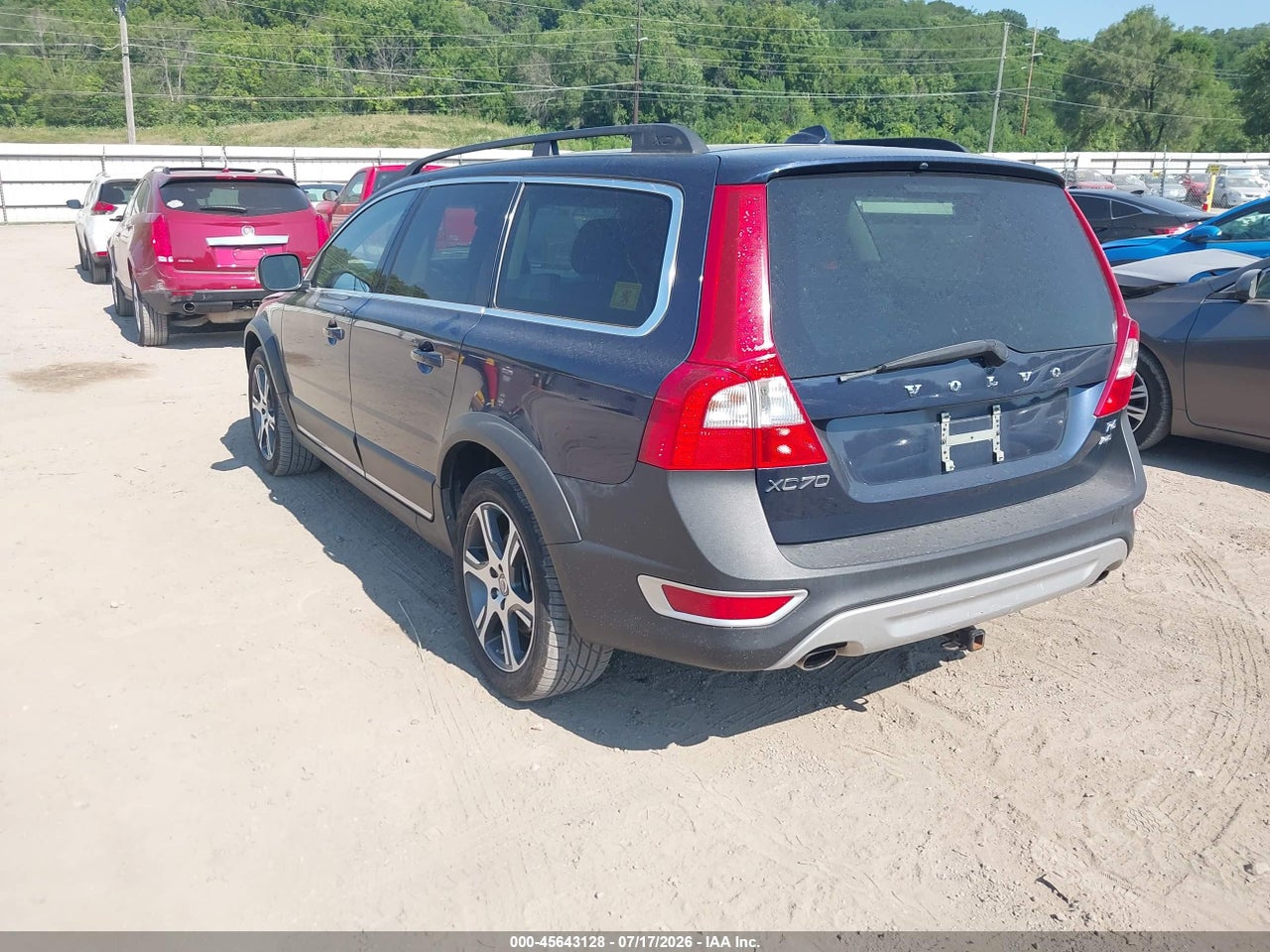 2013 VOLVO XC70 T6 · 3/11