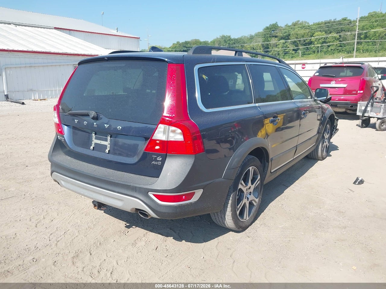 2013 VOLVO XC70 T6 · 4/11