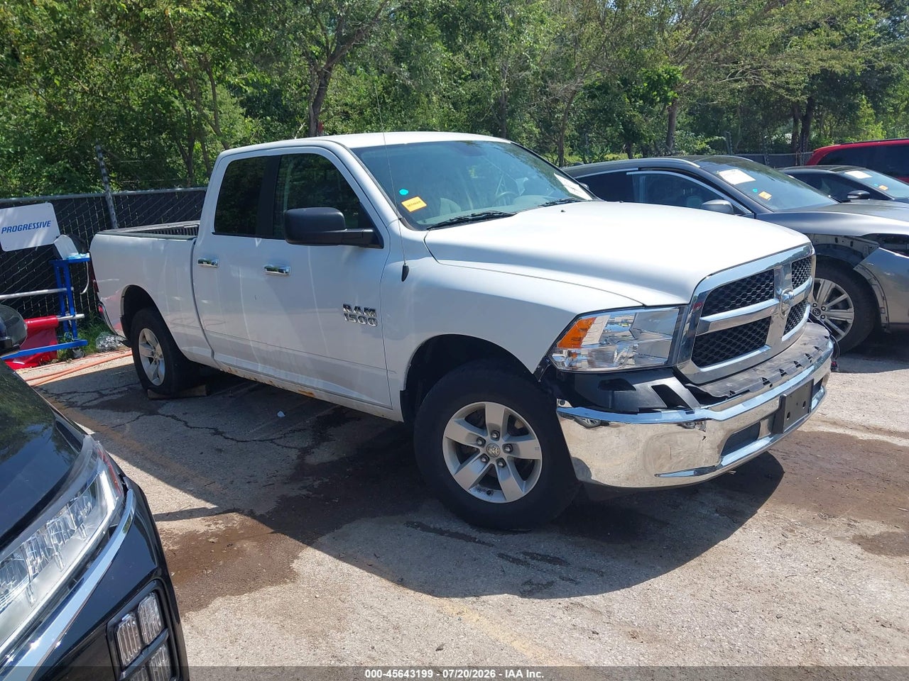 2017 RAM 1500 SLT 4X4 6'4 BOX