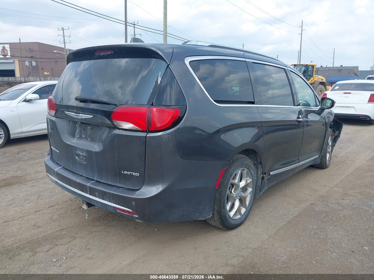 2020 CHRYSLER PACIFICA LIMITED · 4/11