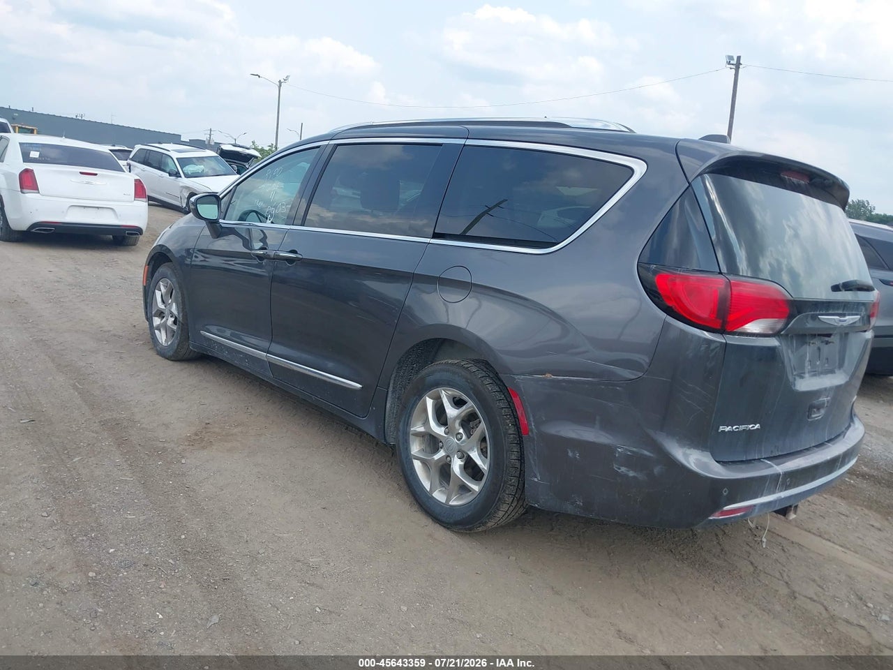 2020 CHRYSLER PACIFICA LIMITED · 3/11