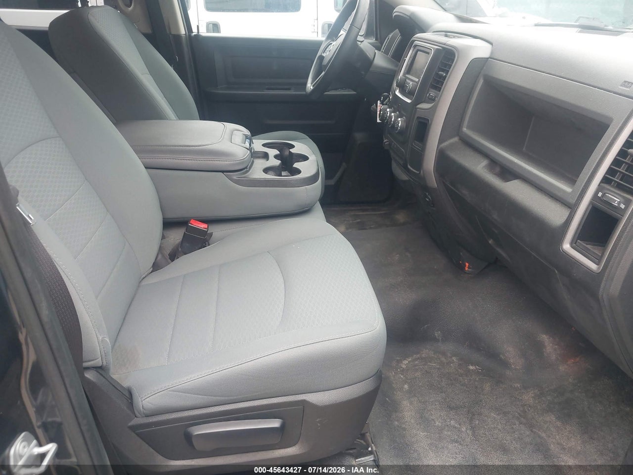 2017 RAM 1500 TRADESMAN  4X2 6'4 BOX · 5/11
