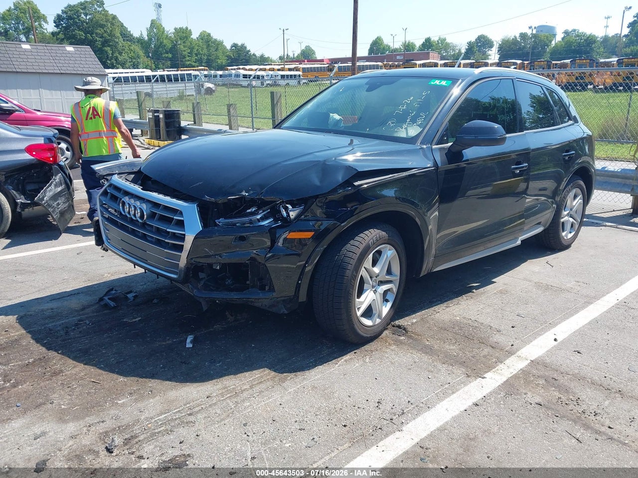 2018 AUDI Q5 2.0T PREMIUM/2.0T TECH PREMIUM · 2/11