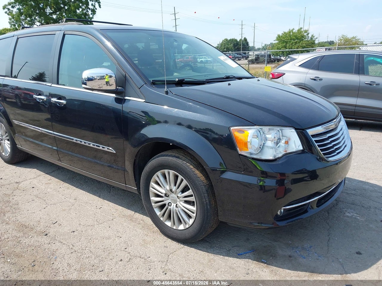 2C4RC1CG0FR****** · 2015 CHRYSLER TOWN &amp; COUNTRY TOURING-L