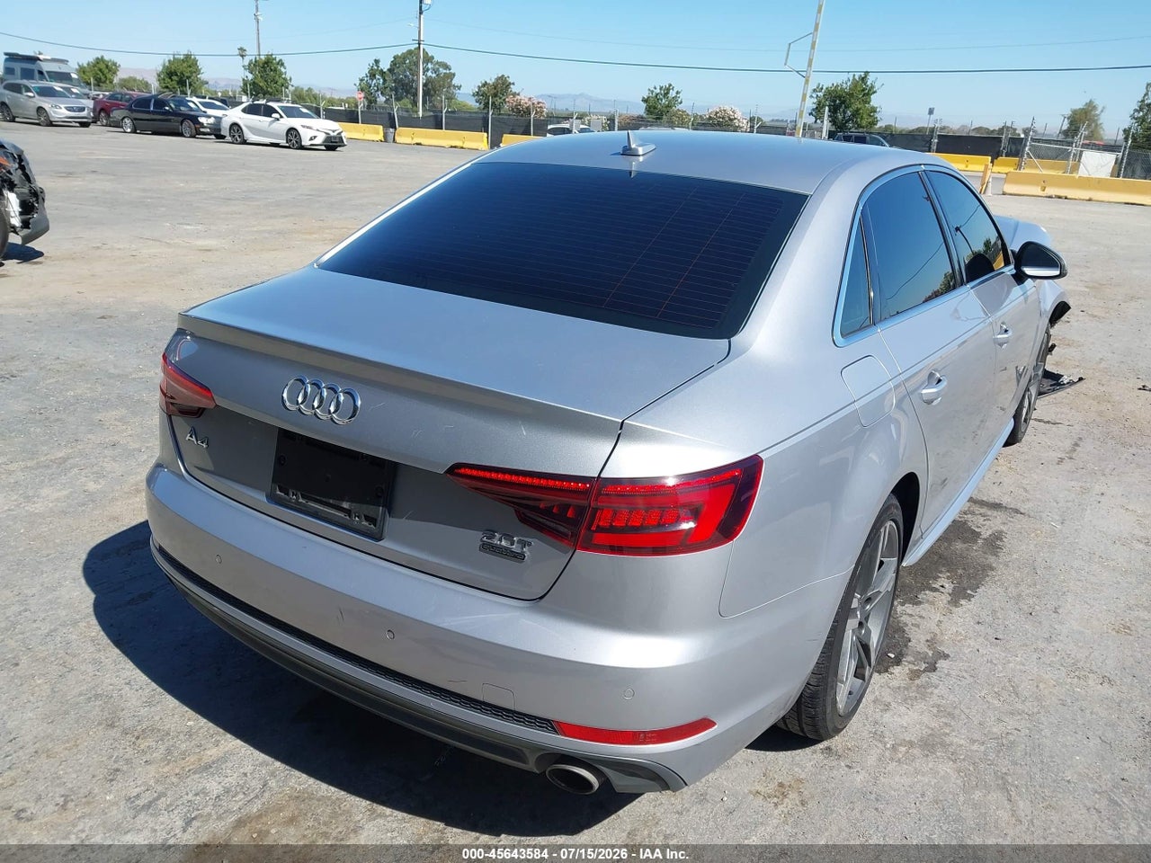 2018 AUDI A4 2.0T PREMIUM/2.0T TECH PREMIUM · 4/11