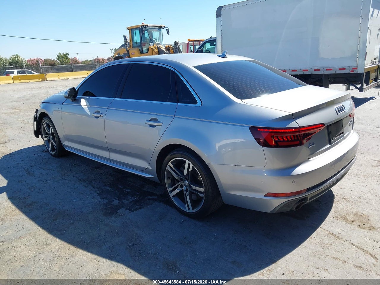 2018 AUDI A4 2.0T PREMIUM/2.0T TECH PREMIUM · 3/11