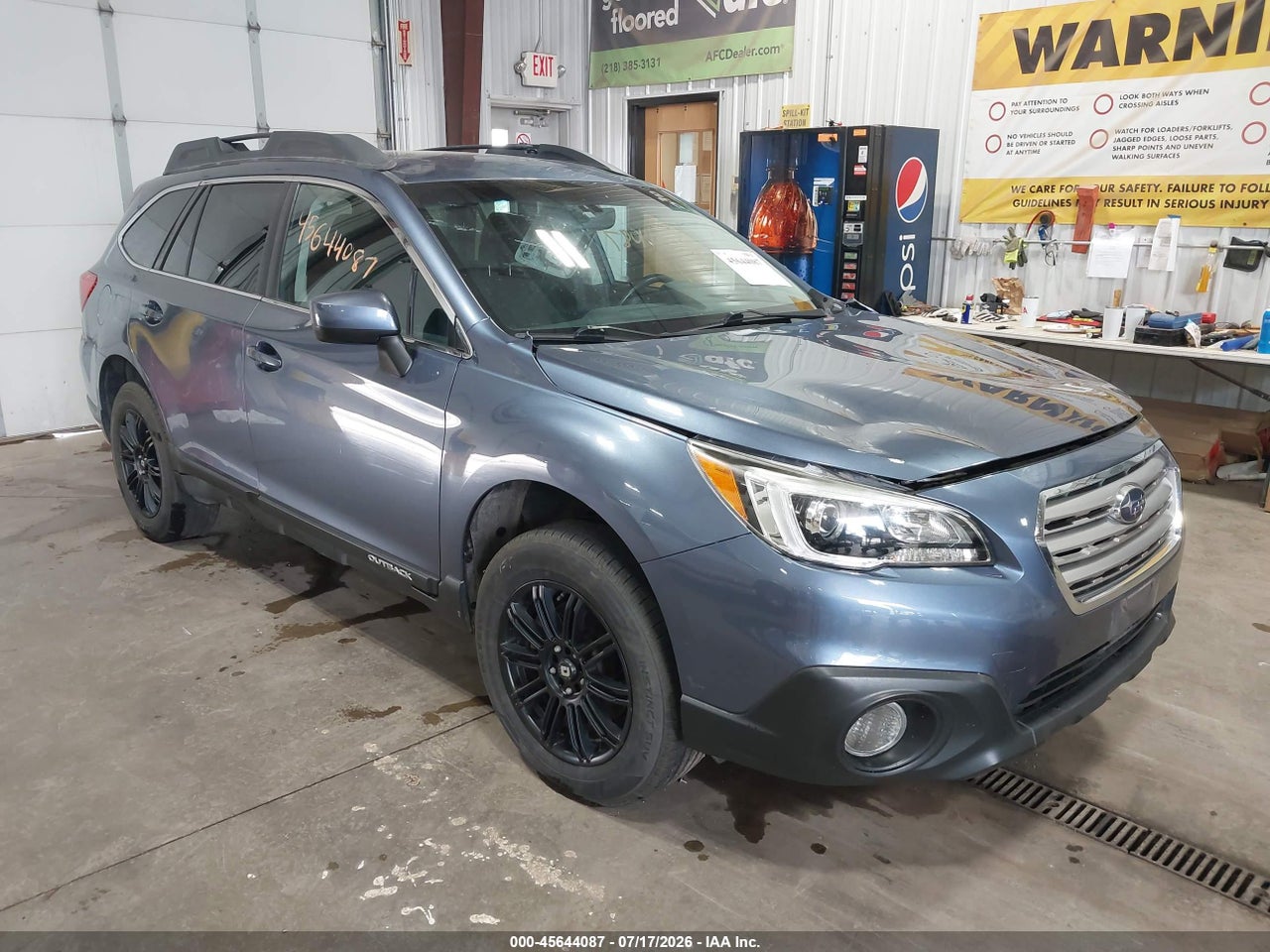 4S4BSACC8H3****** · 2017 SUBARU OUTBACK 2.5I PREMIUM