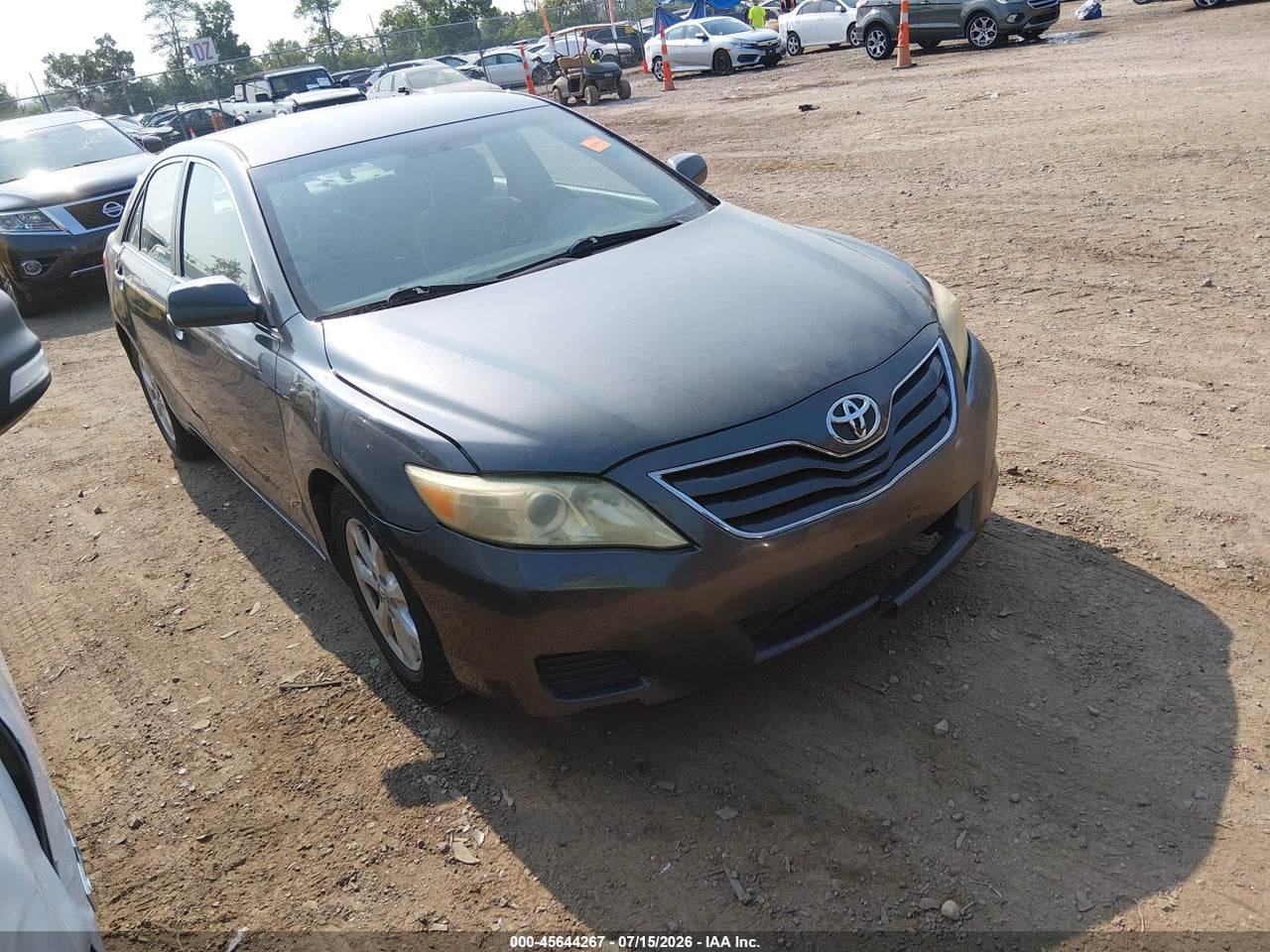 4T4BF3EKXBR****** · 2011 TOYOTA CAMRY LE