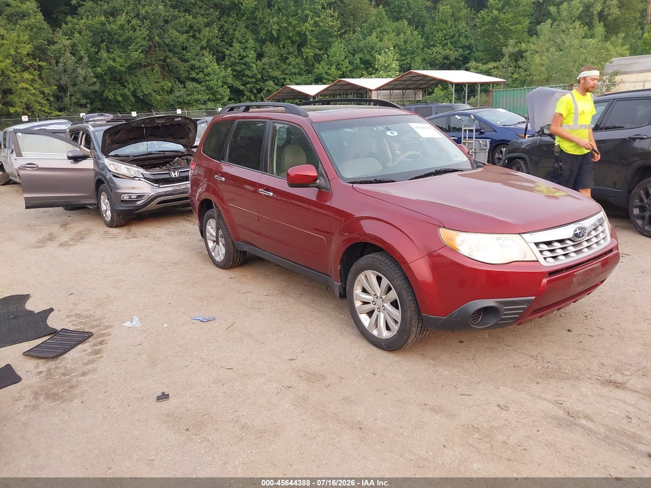 JF2SHADC7BH****** · 2011 SUBARU FORESTER 2.5X PREMIUM