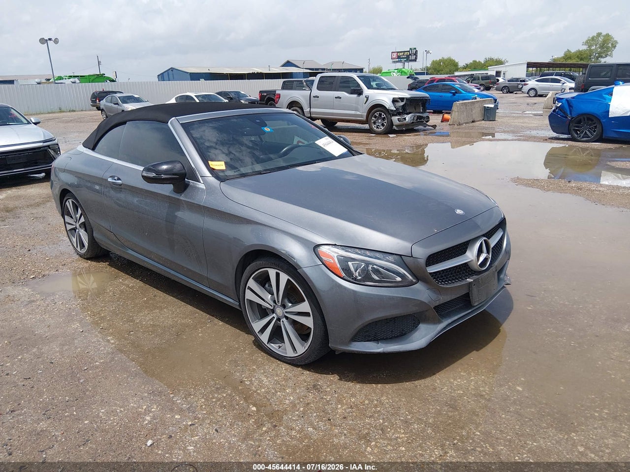 WDDWK4JB7HF****** · 2017 MERCEDES-BENZ C 300