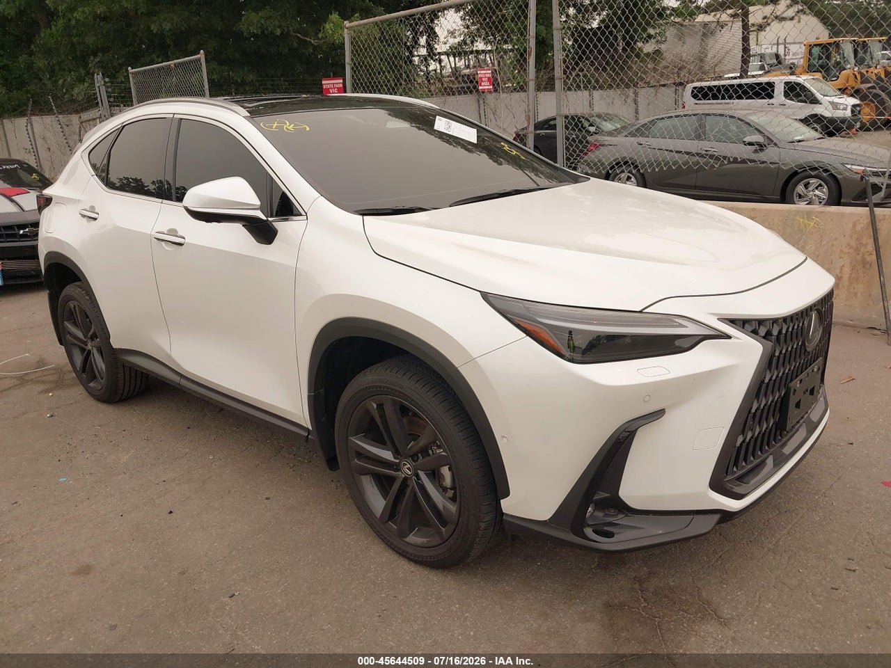 JTJHKCFZ8S2****** · 2025 LEXUS NX 450H+ LUXURY