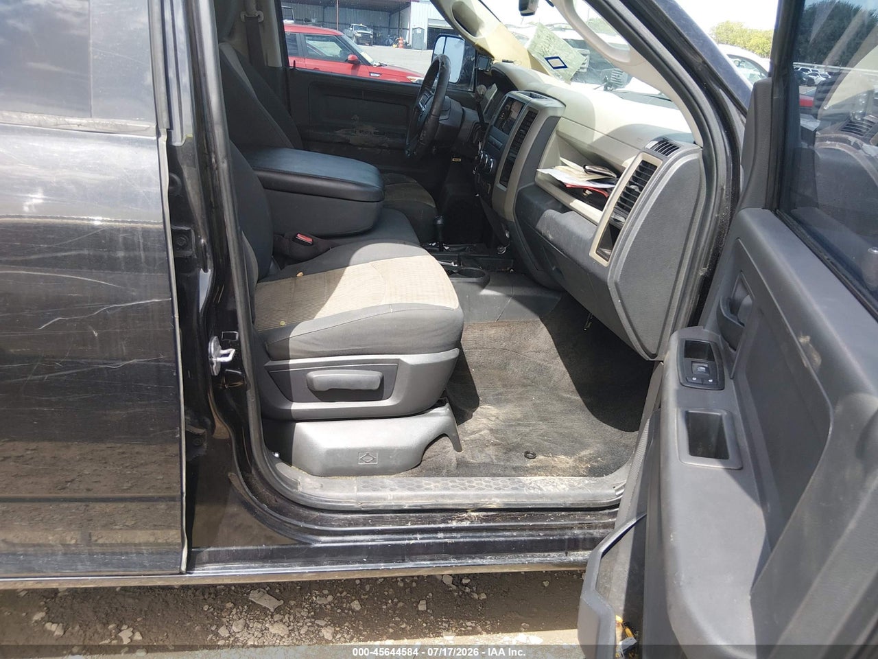 2011 RAM RAM 2500 ST · 5/11