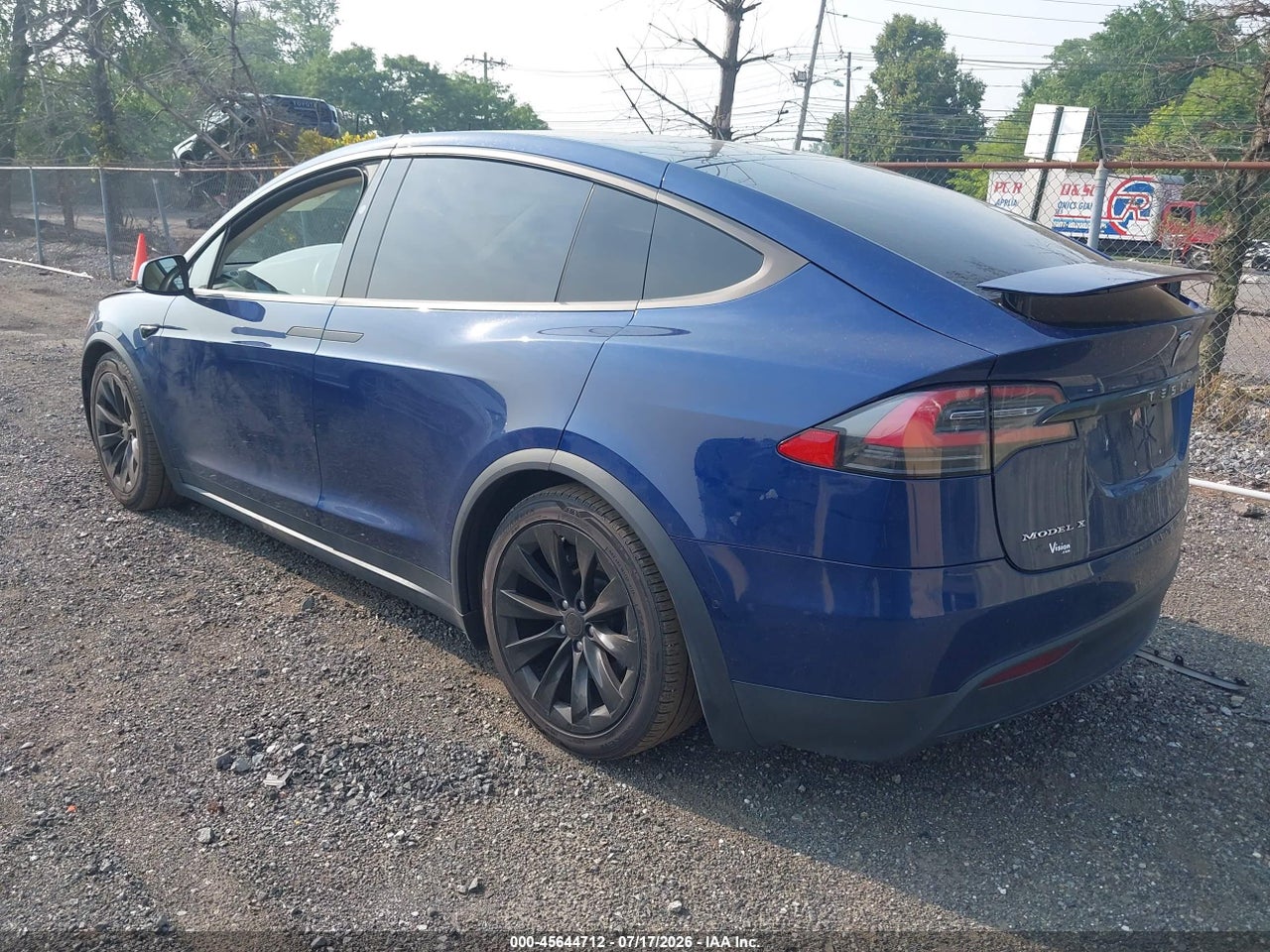 2016 TESLA MODEL X 60D/70D/75D/90D · 3/9