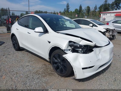 7SAYGDEE4SF****** · 2025 TESLA MODEL Y LONG RANGE DUAL MOTOR ALL-WHEEL DRIVE