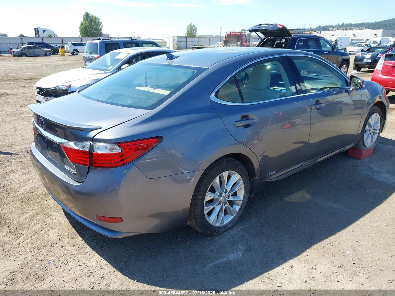 JTHBW1GG1D2****** · 2013 LEXUS ES 300H · 4/11